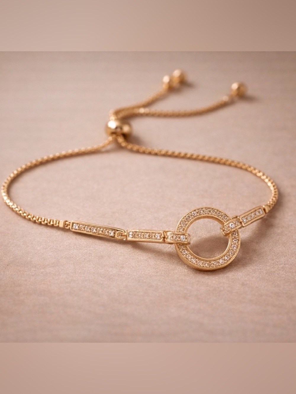 Gold Crystal Circle Link Bracelet - Elegant Women's Jewelry